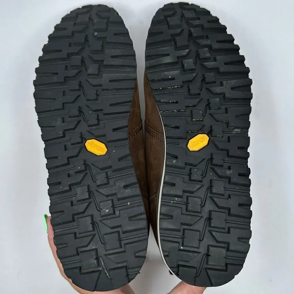 5.11 Tactical Mission Ready Chukka Boots Men’s sz 7.5 women’s 9